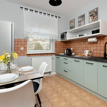In With 3 Bedrooms, Furnished Balcony And 2 Desks By Rent Like * Danzig